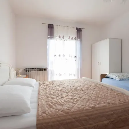 Apartmani Blazevic Apartment *
